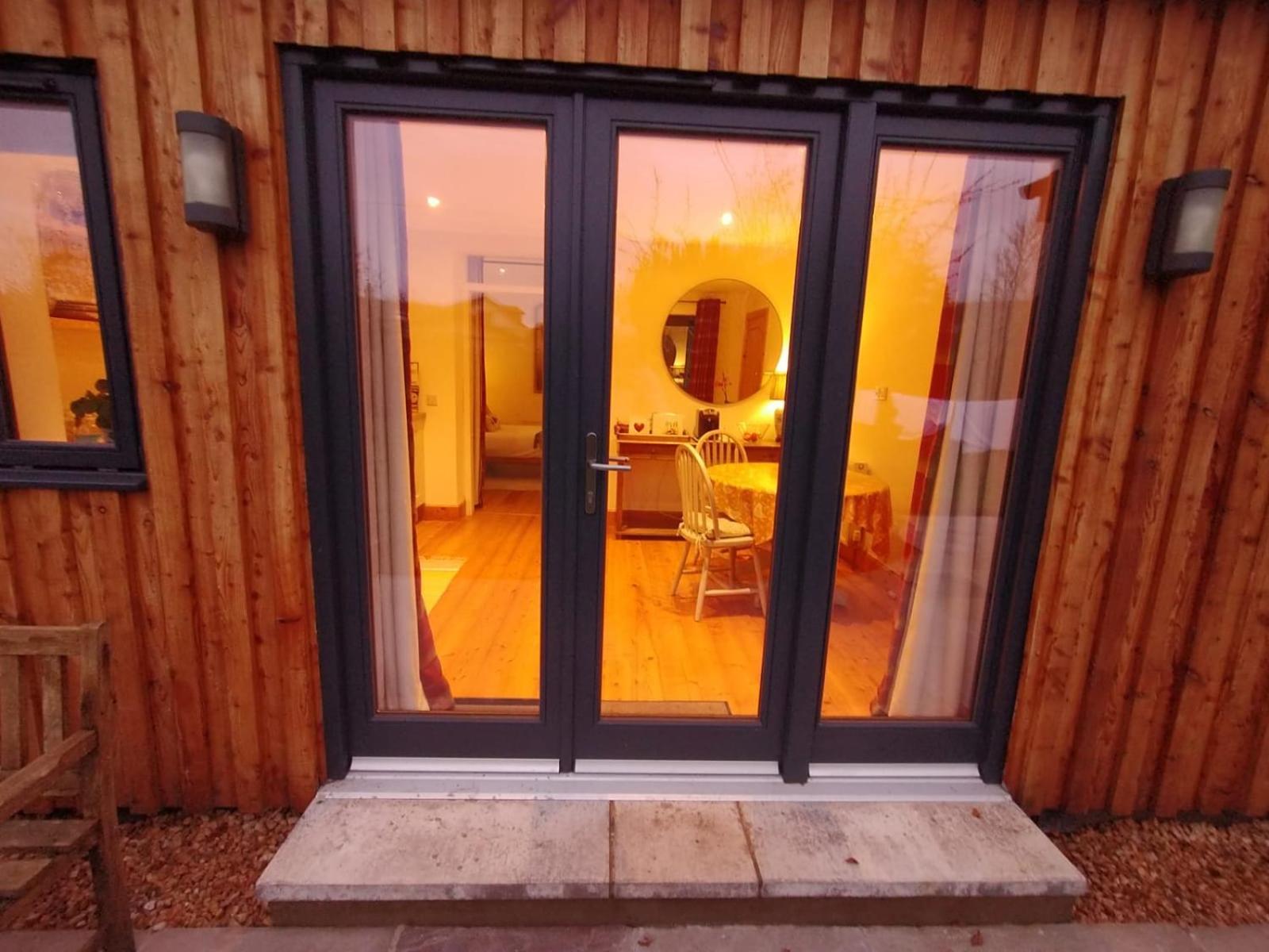 City Central Quiet Garden Apartment With Free Parking Inverness Extérieur photo